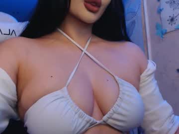 Lunarose77 Chaturbate stream image from February 06, 2026