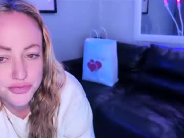 Chelseelynn Chaturbate stream image from February 07, 2026