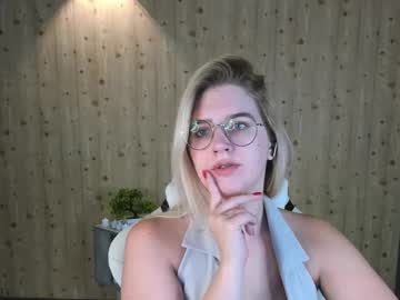 Lunasshine Chaturbate stream image from February 07, 2026