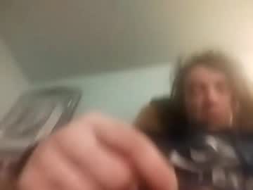 Utravelihost Chaturbate stream image from February 07, 2026