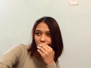 Estellekirbo Chaturbate stream image from February 07, 2026