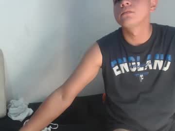 Kiimkyfox Chaturbate stream image from February 08, 2026
