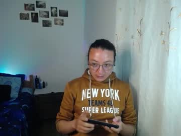 Willmonkey Chaturbate stream image from February 08, 2026