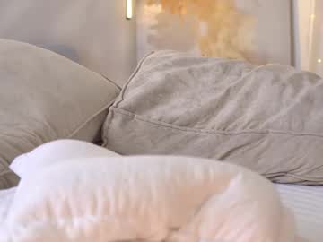 Moan_Elisa Chaturbate stream image from February 08, 2026
