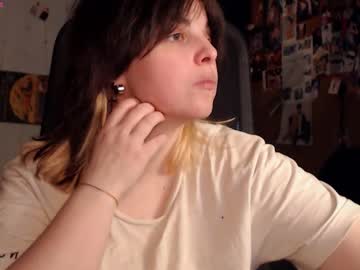 Idontknowwhyjojo Chaturbate stream image from February 08, 2026