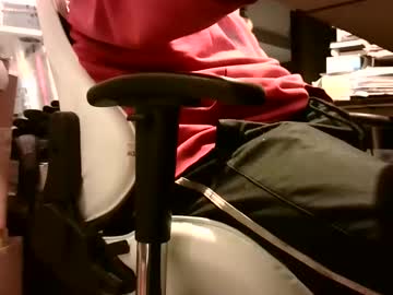 Lonelypumabreizh Chaturbate stream image from February 08, 2026
