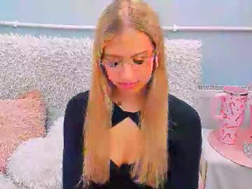 Evettegold Chaturbate stream image from February 08, 2026