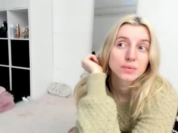 Kenziedawton Chaturbate stream image from February 08, 2026