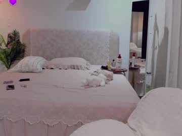 Whitehelenn Chaturbate stream image from February 08, 2026