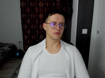 Sexxymuscles4u Chaturbate stream image from February 09, 2026