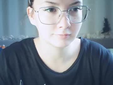Moodiemira Chaturbate stream image from February 09, 2026