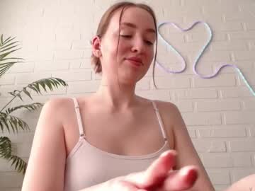 Whiteprincessluna Chaturbate stream image from February 09, 2026