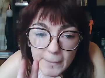 Thesm0kinb Chaturbate stream image from February 09, 2026