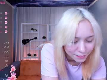 Emilytrase Chaturbate stream image from February 10, 2026
