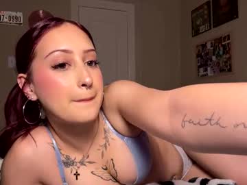 Waifukayla Chaturbate stream image from February 10, 2026