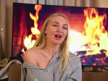Hey_Becky Chaturbate stream image from February 10, 2026