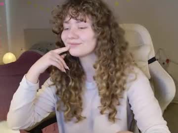 Milounee Chaturbate stream image from February 10, 2026