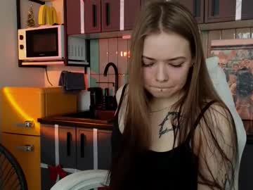 Julidropp Chaturbate stream image from February 10, 2026