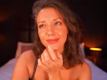 Jessideen Chaturbate stream image from February 10, 2026
