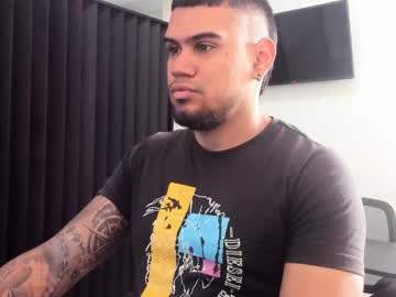 Aaronhunter__ Chaturbate stream image from February 10, 2026