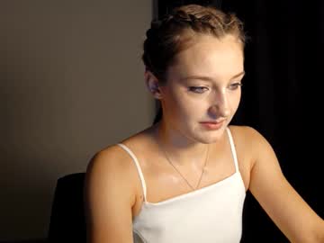 Kristandaty Chaturbate stream image from February 10, 2026