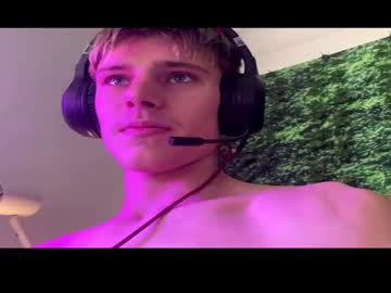 Boyblondhetero Chaturbate stream image from February 10, 2026
