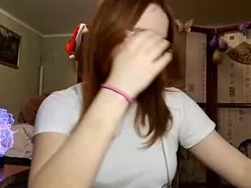 Rowenapeavy Chaturbate stream image from February 10, 2026