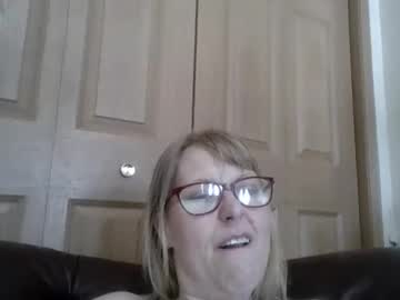Whatthefrick0355 Chaturbate stream image from February 10, 2026