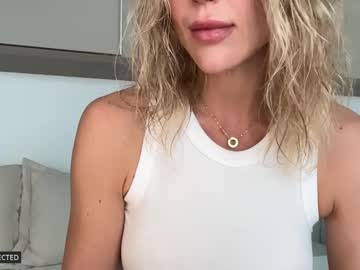 Iiivy_ Chaturbate stream image from February 10, 2026