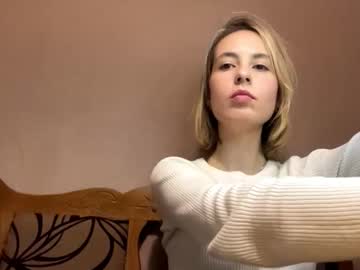 Maryannaplateros Chaturbate stream image from February 10, 2026