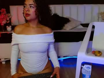 Jennifer_Looks Chaturbate stream image from February 10, 2026