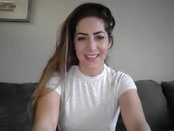Bundabae Chaturbate stream image from February 11, 2026