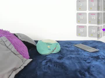 Violett__Golden Chaturbate stream image from February 11, 2026
