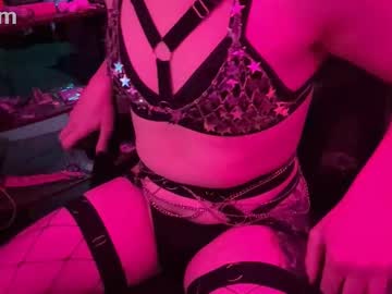 Femlayla Chaturbate stream image from February 11, 2026