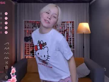 Emilytrase Chaturbate stream image from February 11, 2026