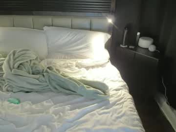 Sunshine33605 Chaturbate stream image from February 11, 2026