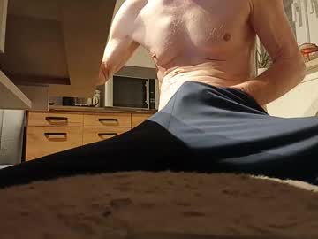 Alexmannnn3 Chaturbate stream image from February 11, 2026