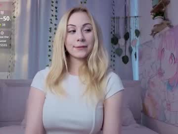 Ellie_Hollow Chaturbate stream image from February 11, 2026