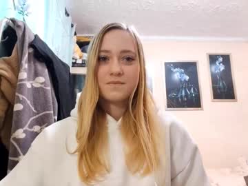 Donyaclevette Chaturbate stream image from February 11, 2026