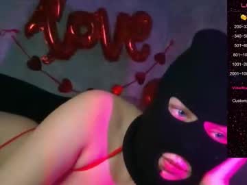 Yenmoore Chaturbate stream image from February 11, 2026