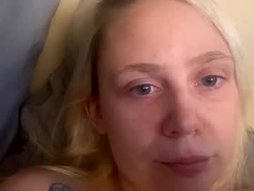 Destinydiamondd Chaturbate stream image from February 11, 2026