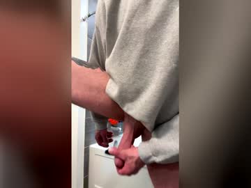 Hardboi72 Chaturbate stream image from February 11, 2026