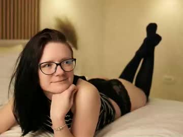 Alucidreaming Chaturbate stream image from February 11, 2026
