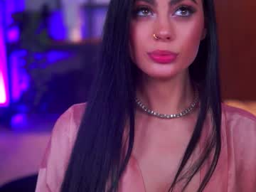 Ravennadarcy Chaturbate stream image from February 11, 2026