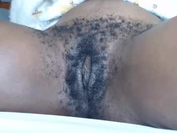 Bea_Black Chaturbate stream image from February 12, 2026
