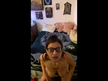 Rougebarbie Chaturbate stream image from February 12, 2026