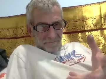 Deanofflove221000 Chaturbate stream image from February 12, 2026