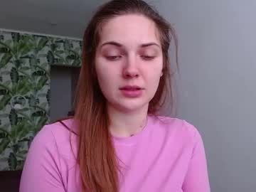 Oliviashiny Chaturbate stream image from February 12, 2026