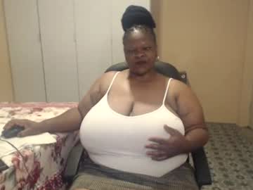 Sweetnoziexxx Chaturbate stream image from February 12, 2026