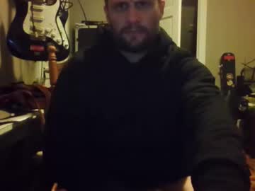 Ronniejohnston13 Chaturbate stream image from February 12, 2026